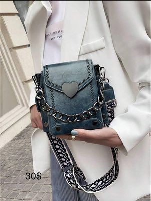 Bandolera azul