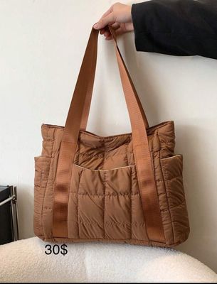 Cartera caramelo