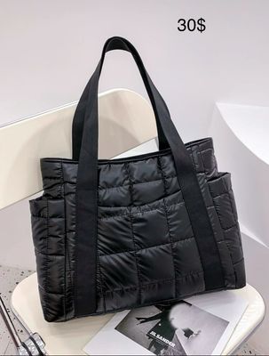 Cartera negra