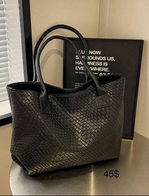 Cartera negra