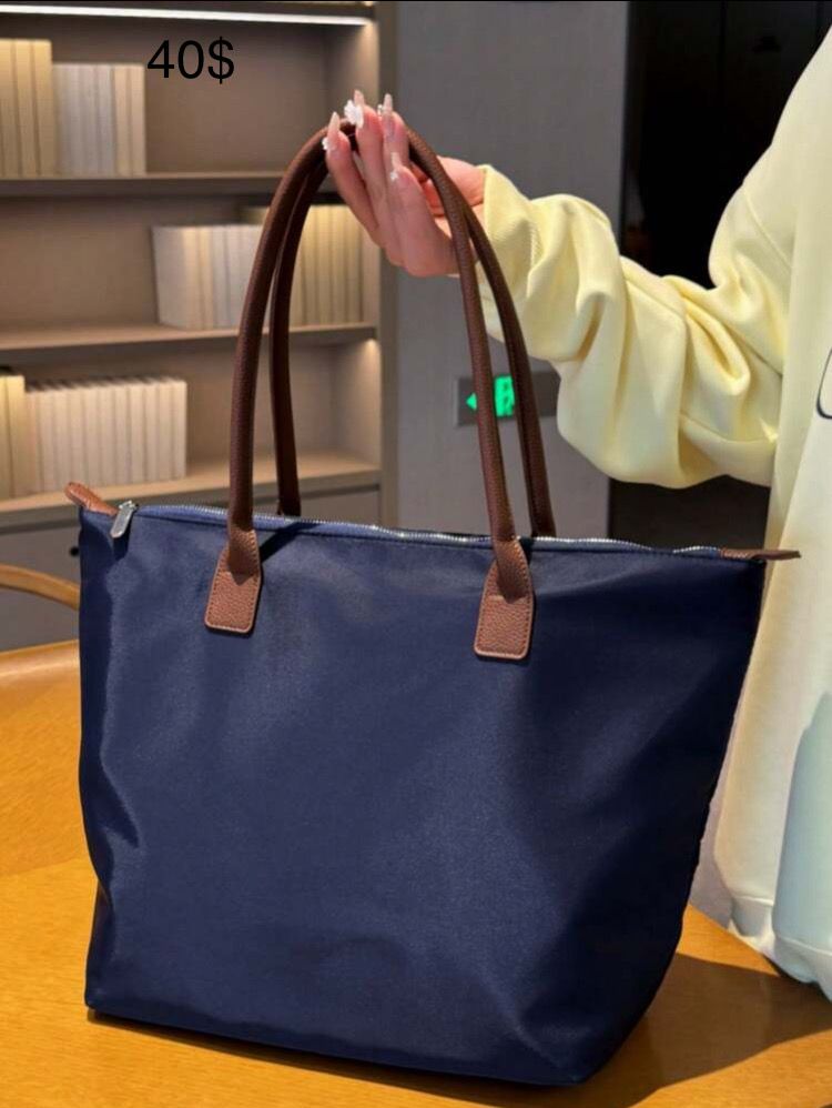 Cartera azul marino