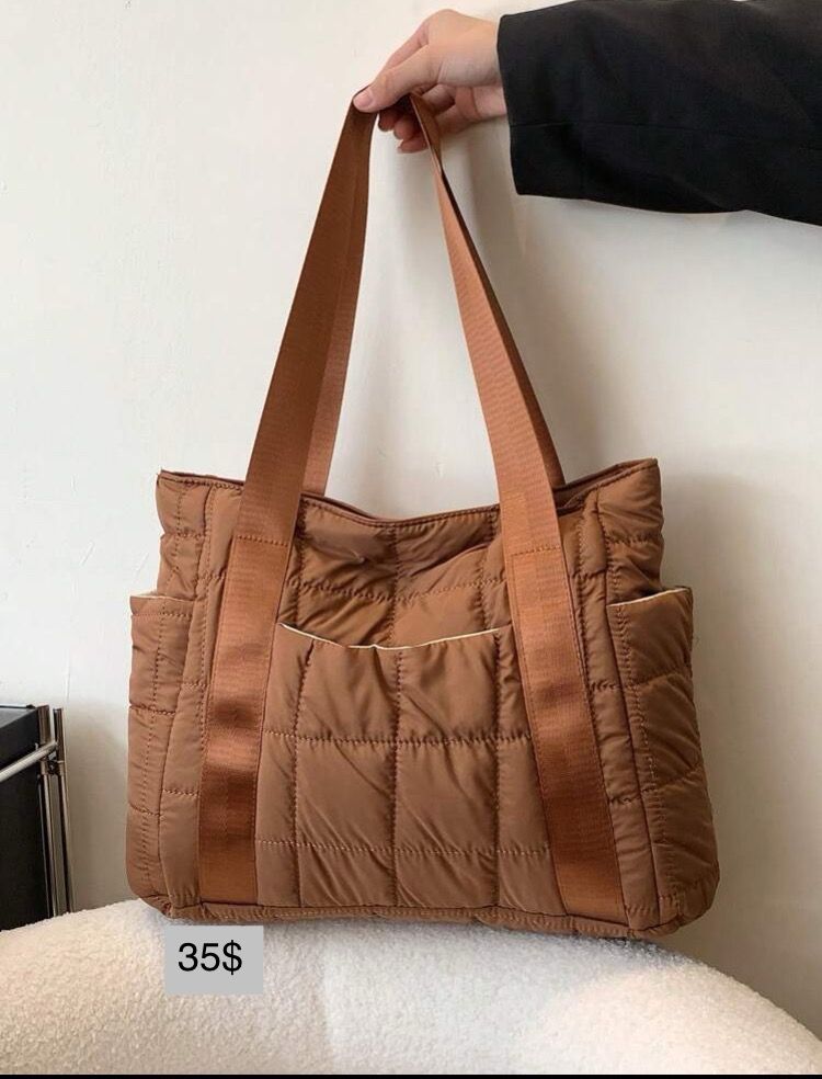 Cartera caramelo