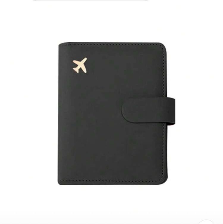 Porta pasaporte negro