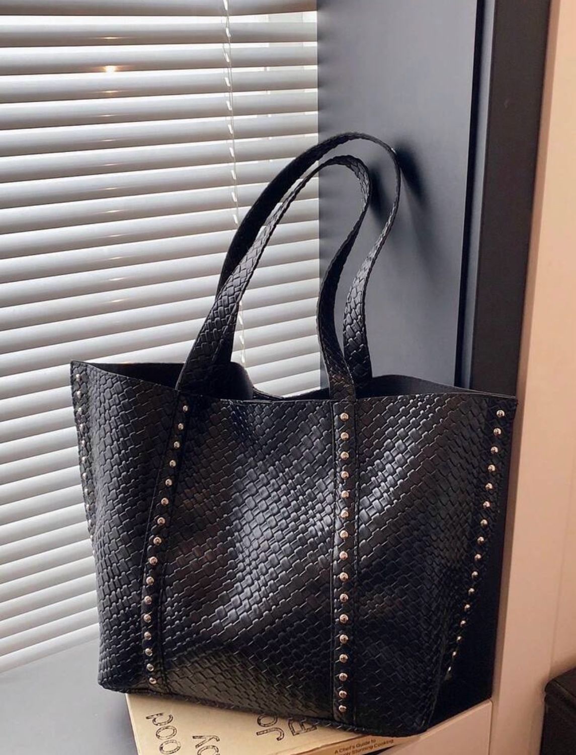 Cartera negra
