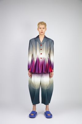 THE DAWN PLEATS JACKET