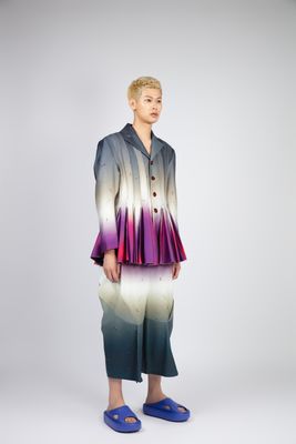 THE DAWN PLEATS JACKET
