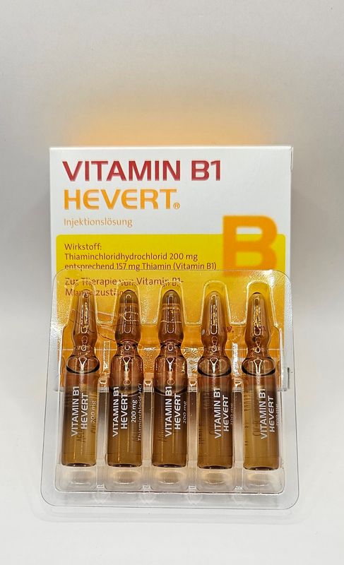 Thiamine Vitamin B1 Thiamine box with five ampoules from Vitality Vitamin Vials