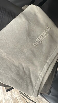 ESSENTIALS SHT EGGSHELL (XL)