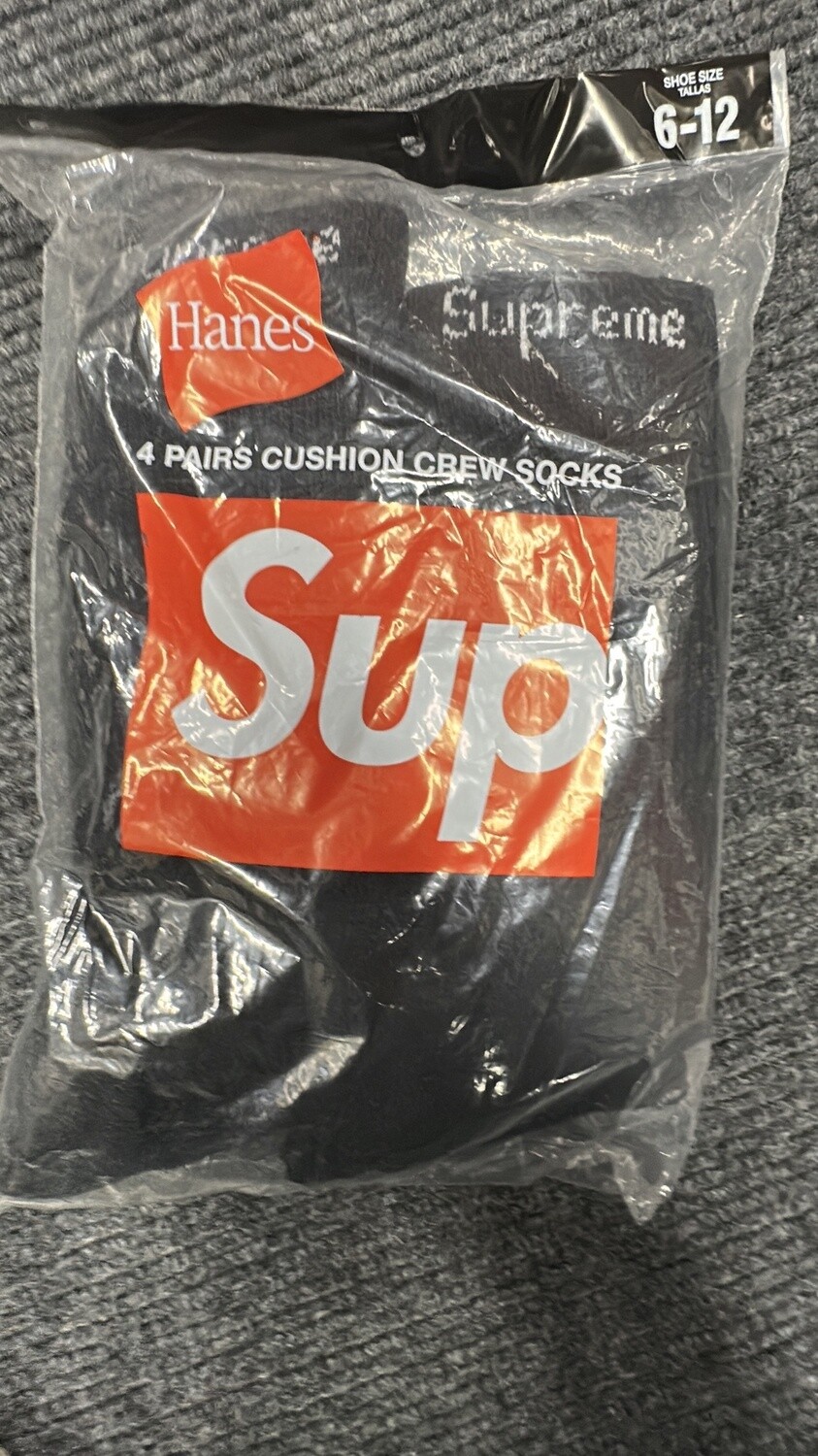 SUPREME HANES SOCKS BLK