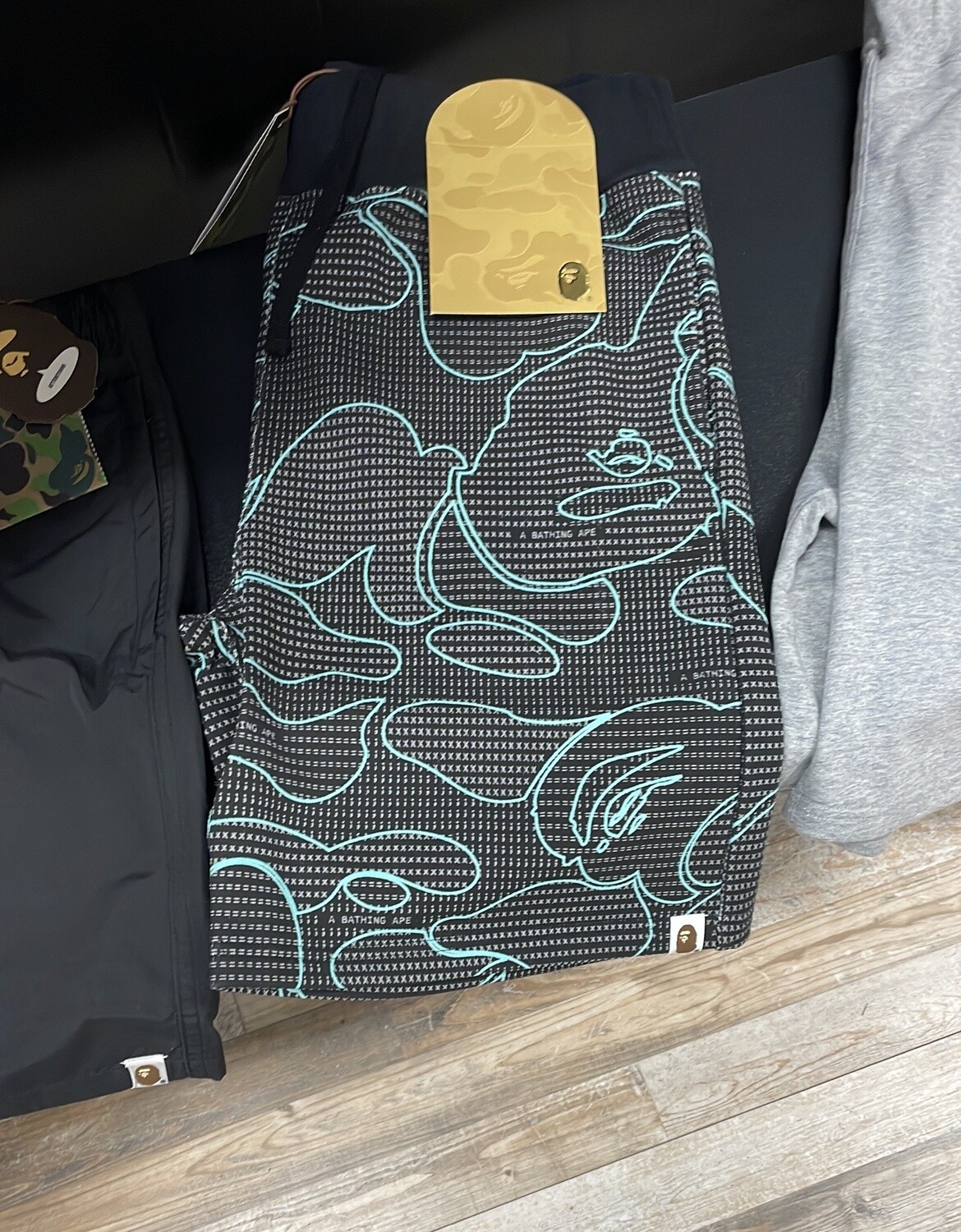 BAPE SHORTS BLK (L)