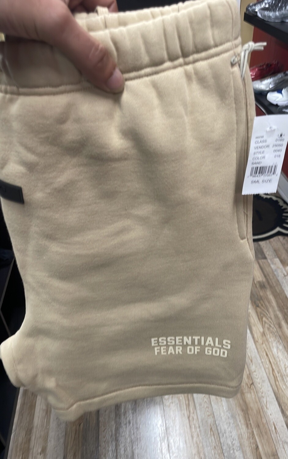 MENS ESSENTIALS SHORTS SAND (S)