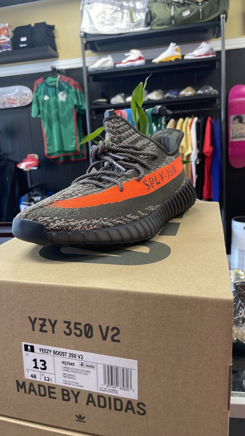 YZY BST 350 VS CARBON BELUGA (13)