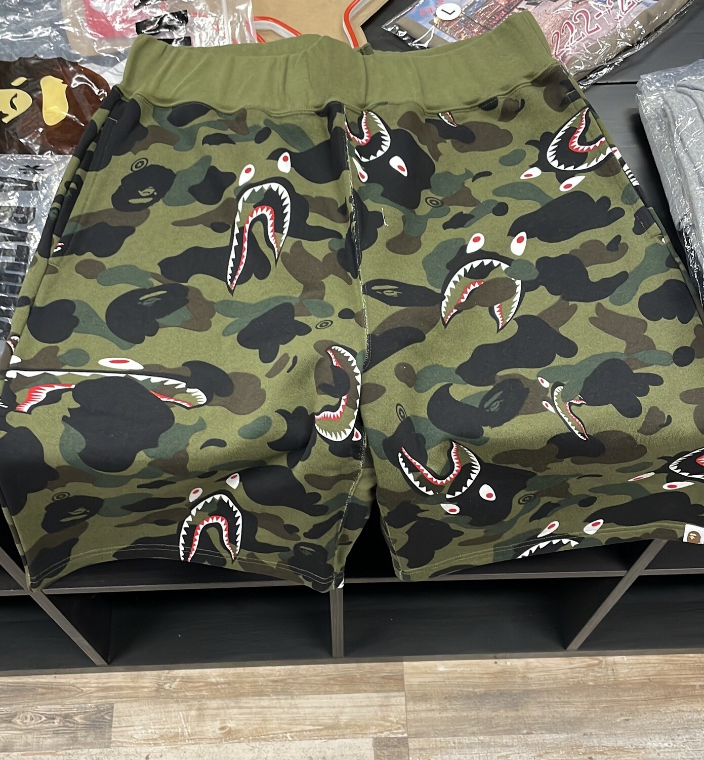 BAPE CAMO SHORTS (XL)