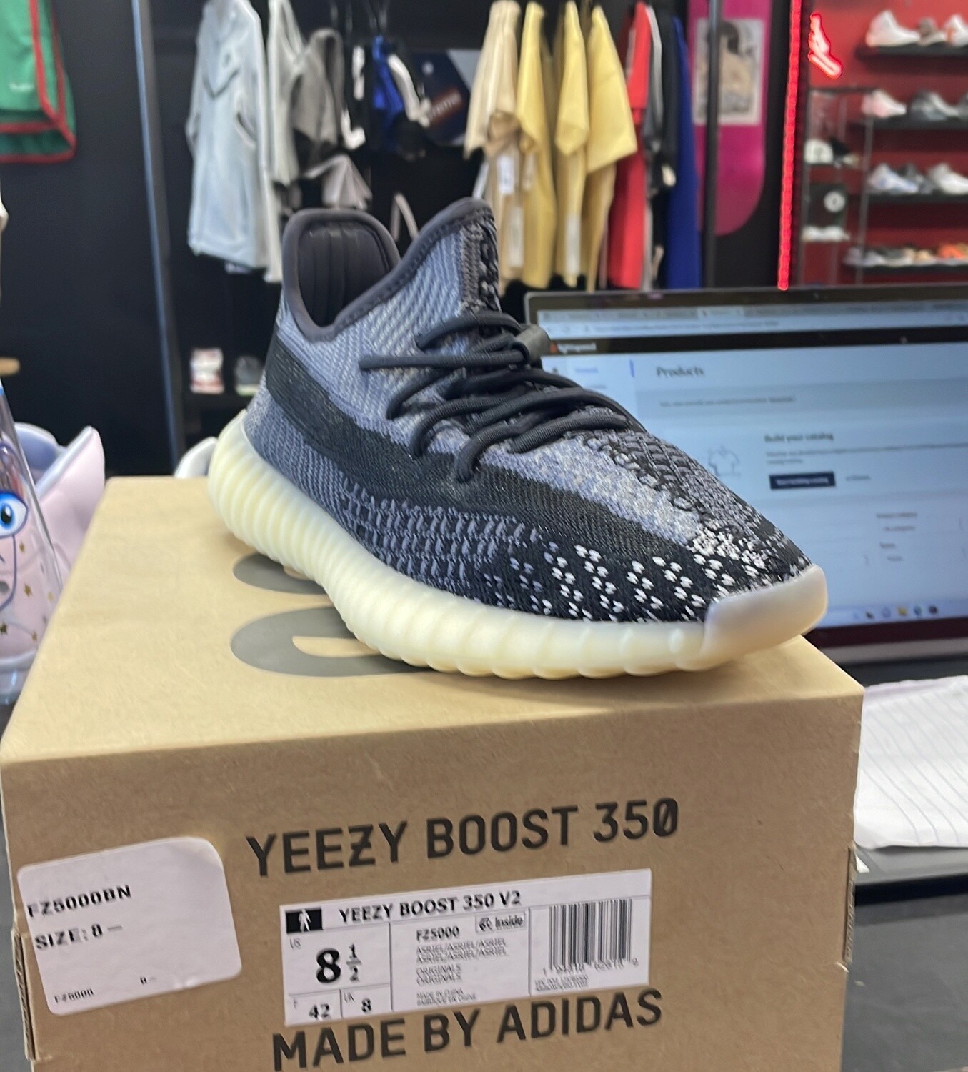 YZY BST 350 WHT/BLK (8.5)