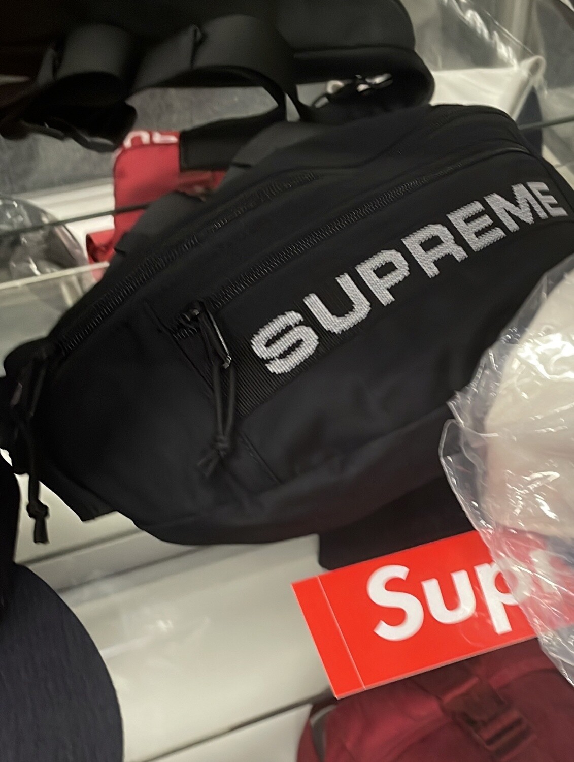 SUPREME MIL WAIST BAG BLK