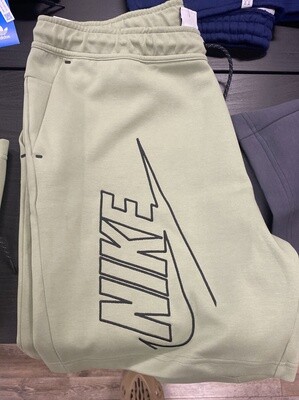 NIKE TECG SHORTS GREEN (XL)