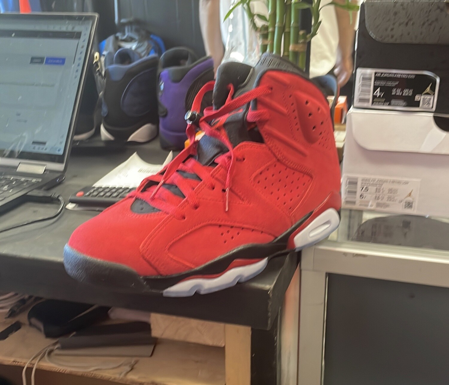 AJ 6 RET TORO BRAVO (11)