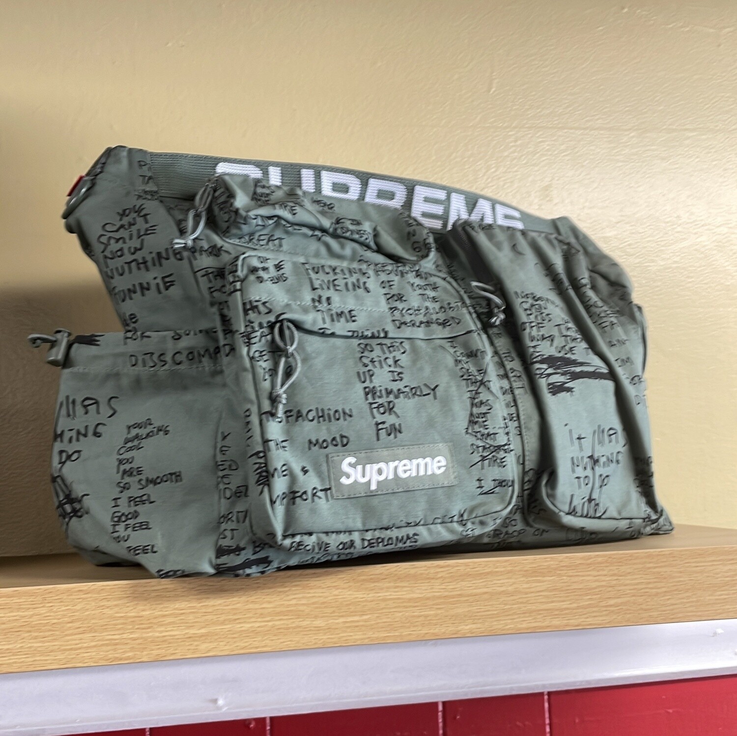 SUPREME FIELD BAG OLIVE GONZ