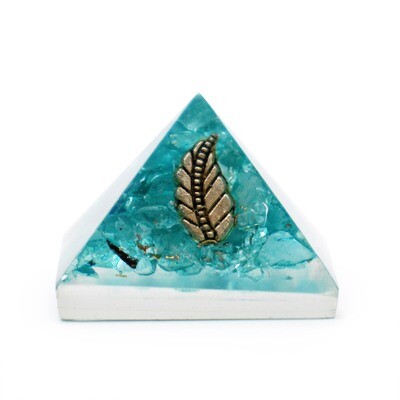 Orgonite Pyramid Gemchips and Copper (assorted colours/designs) - 25mm