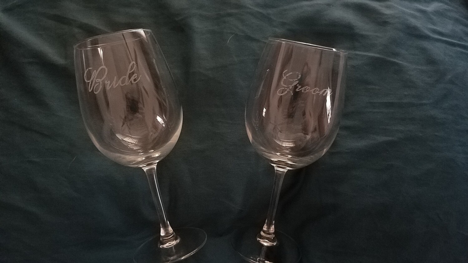 8 Oz Laser-Etched Wine Glasse