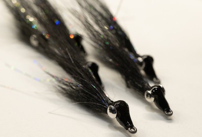 Black Clouser Fly - The Bass Wakanda Black Clouser Fly - The Bass Wakanda