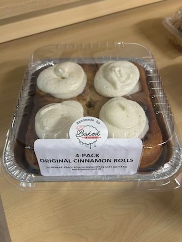 Baked & Glazed Cinnamon Roll 4 pack
