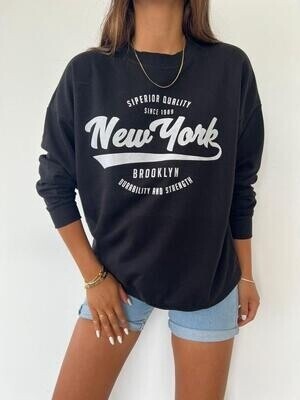 Pull noir