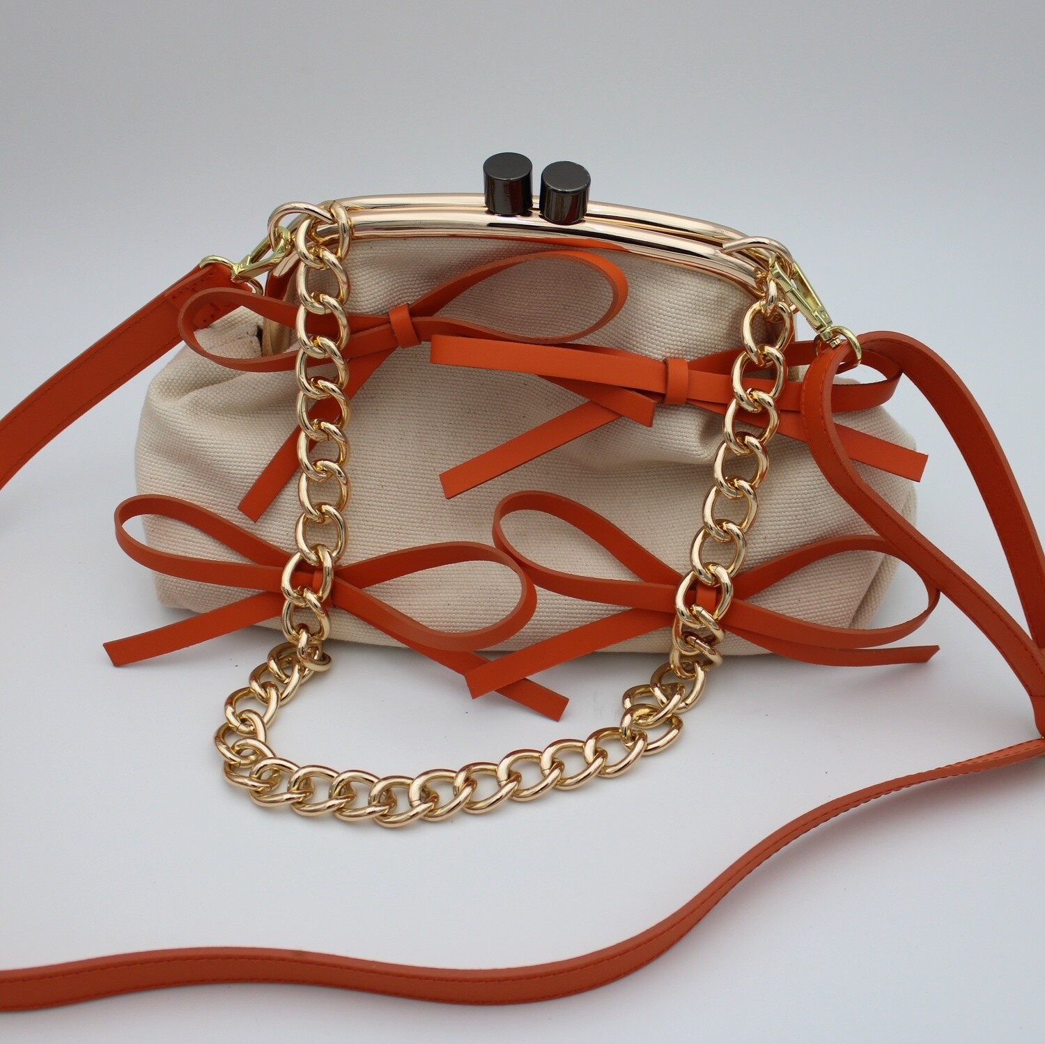 Sac bandoulière en cuir...