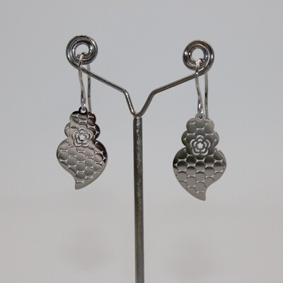 Boucles d&#39;oreilles en acier   -