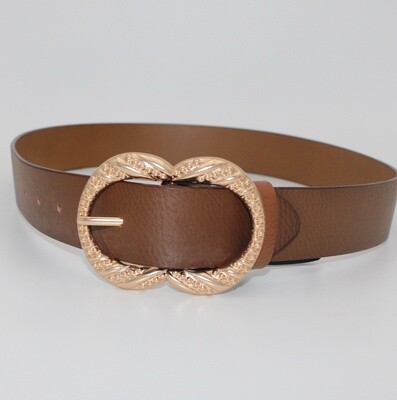 .Ceinture en cuir marron.