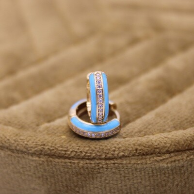 - Boucles d'oreilles en plaqué or -