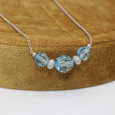 Ras de cou en argent avec cristal