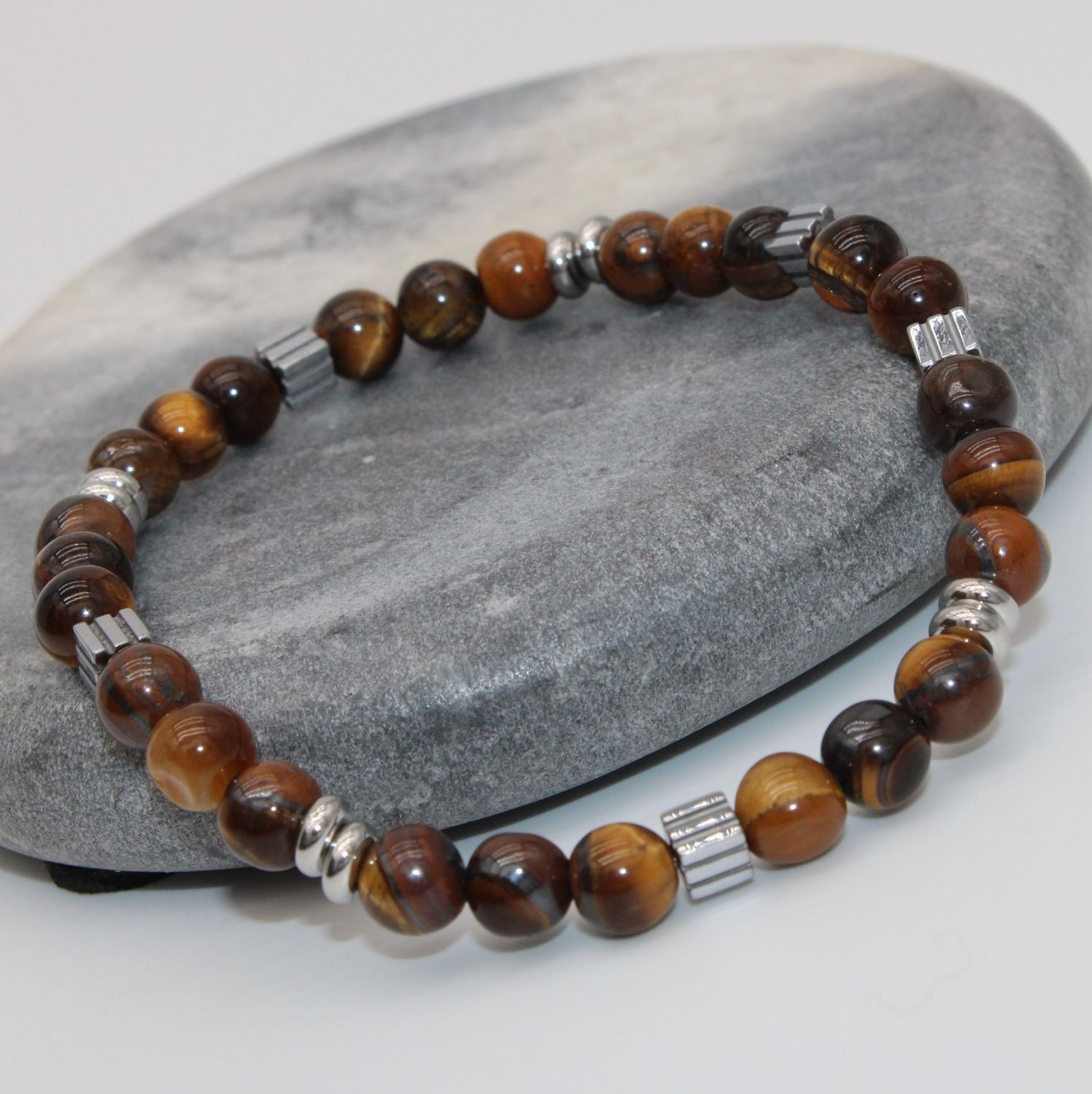 Bracelet en acier et pierres naturelles
