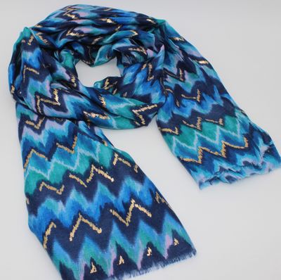 Foulard mi-saison bleu avec imprimés