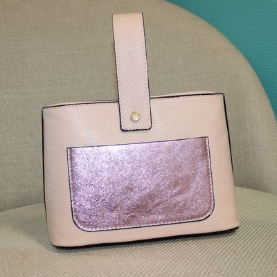 Sac à main en cuir..