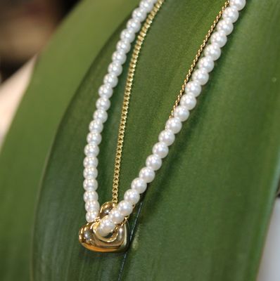 Collier double en acier et perles