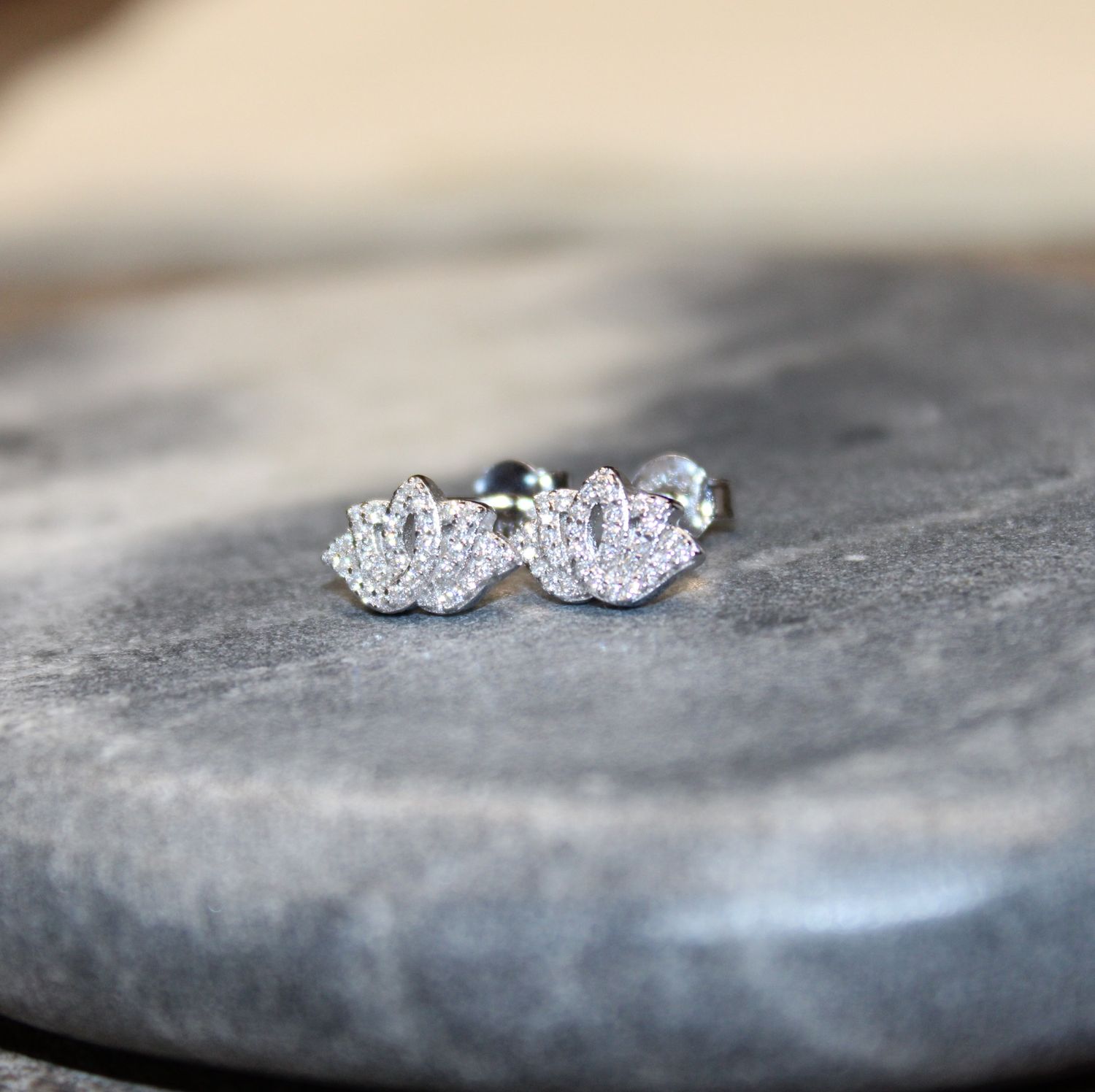 Clous d&#39;oreilles LOTUS en argent