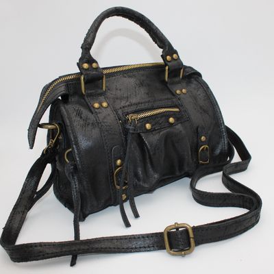 Sac à main en cuir .