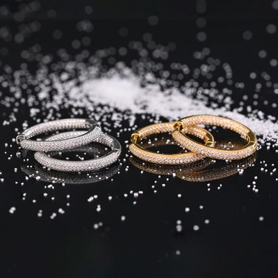 Créoles argenté avec zircones véritables
