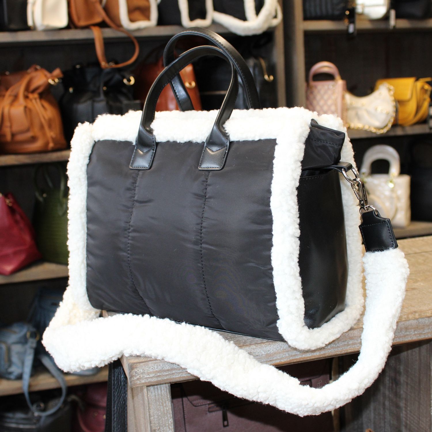 Sac à main teddy matelassé noir