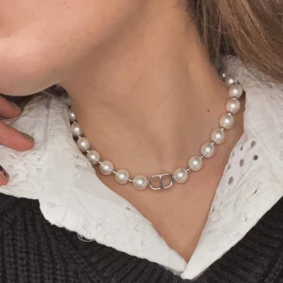 Collier de perle en acier