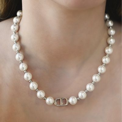 Collier de perle en acier