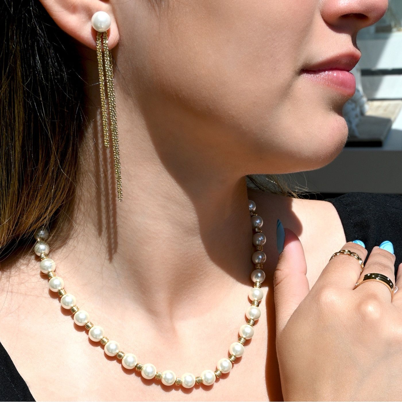 Boucles d&#39;oreilles en acier doré avec perle