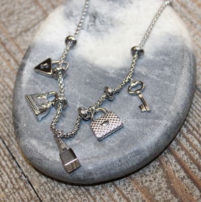 Collier breloque en acier