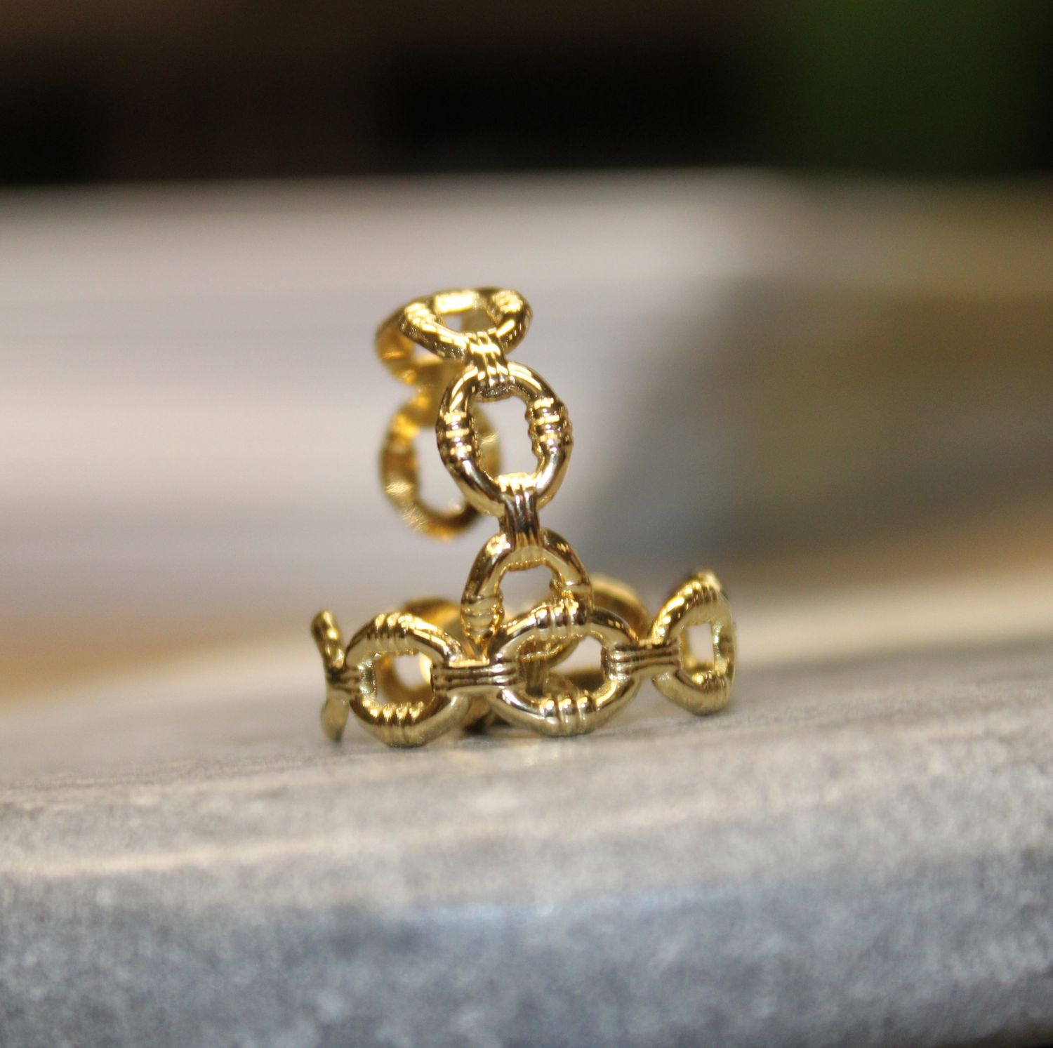 Bague chaine réglable en acier doré