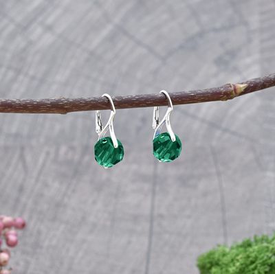 Boucles en argent  et cristal émeraude