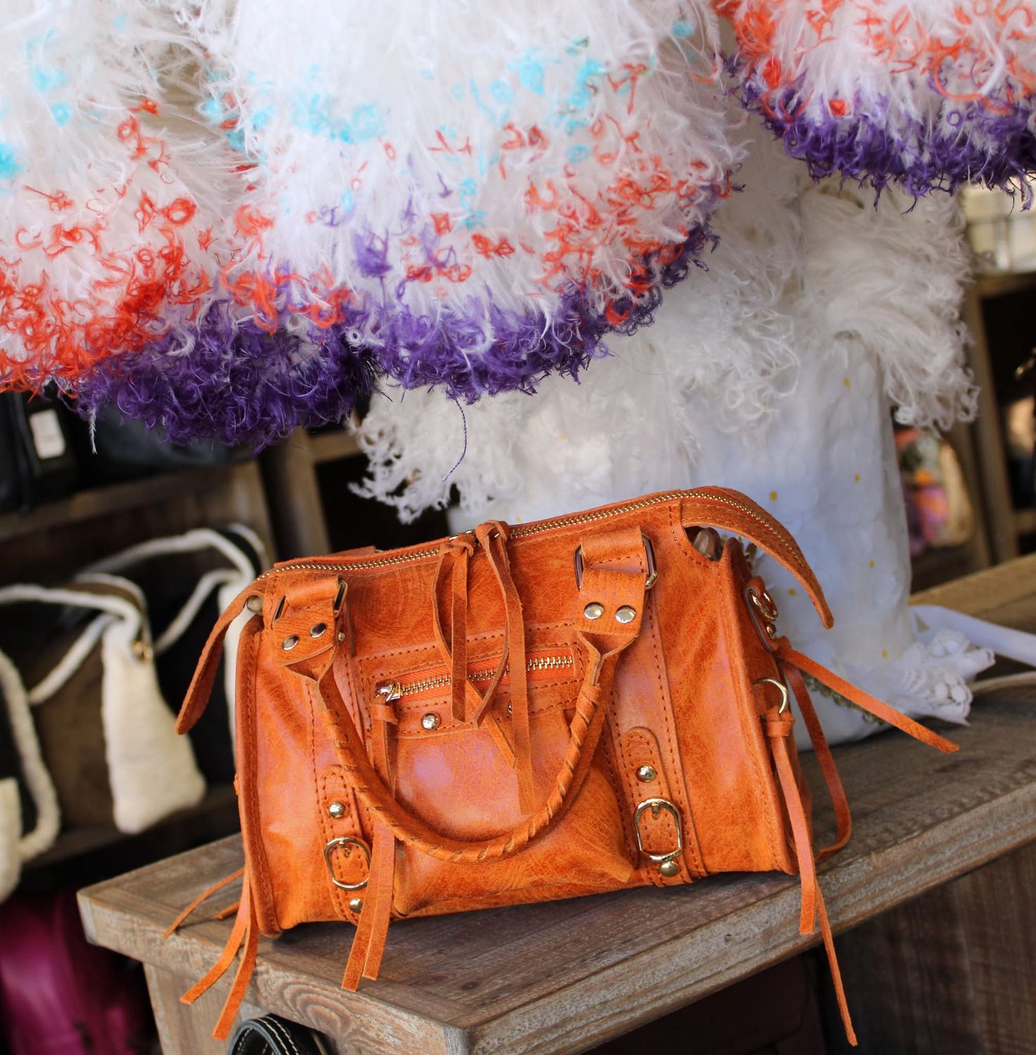 Sac en cuir orange à floches