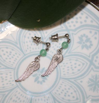 . Boucles d&#39;oreilles en argent et pierre naturelle .