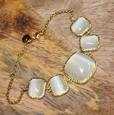 Bracelet semi précieux avec pierres carrées