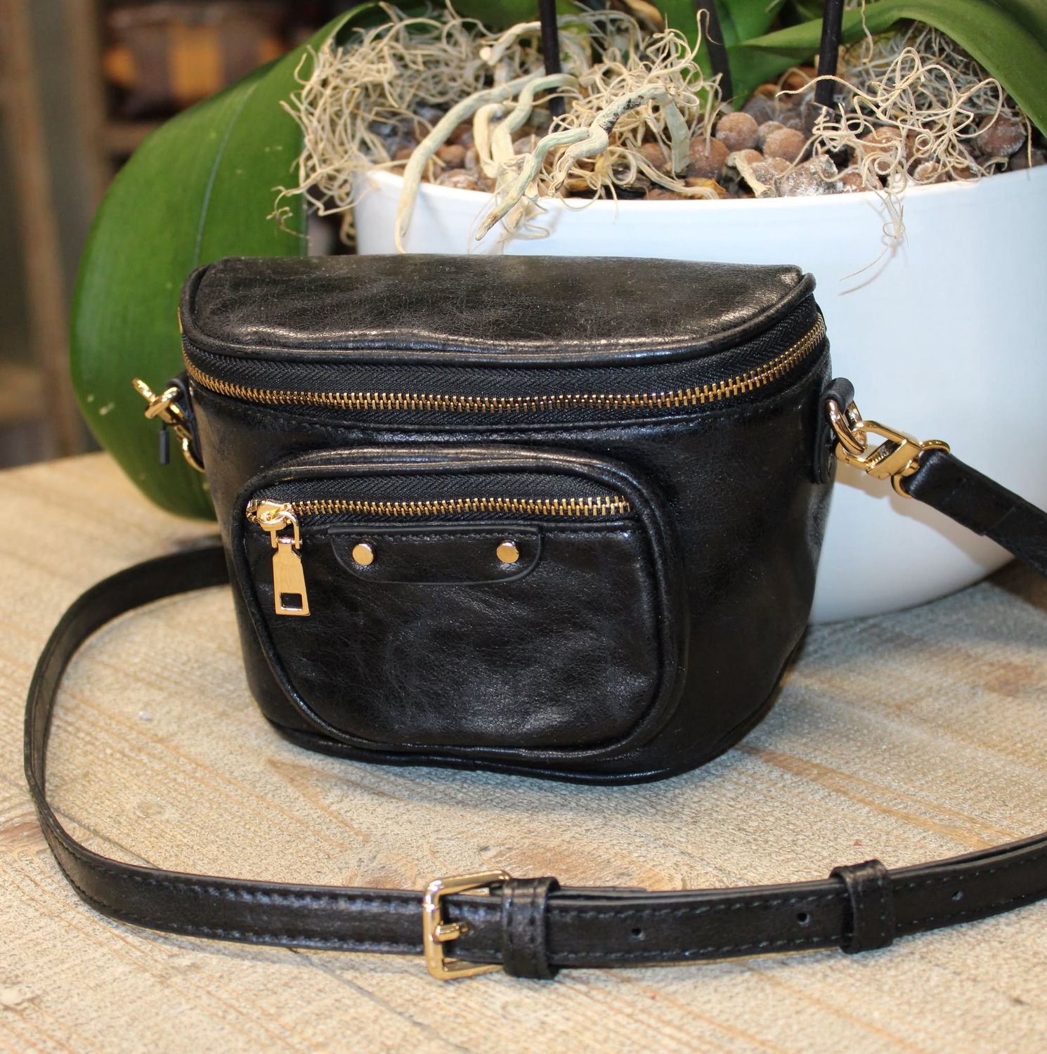 Sac banane en similicuir noir